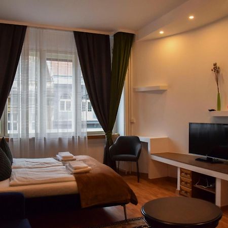 Main Prague Square Apartments Sauna And Fireplace Exterior foto