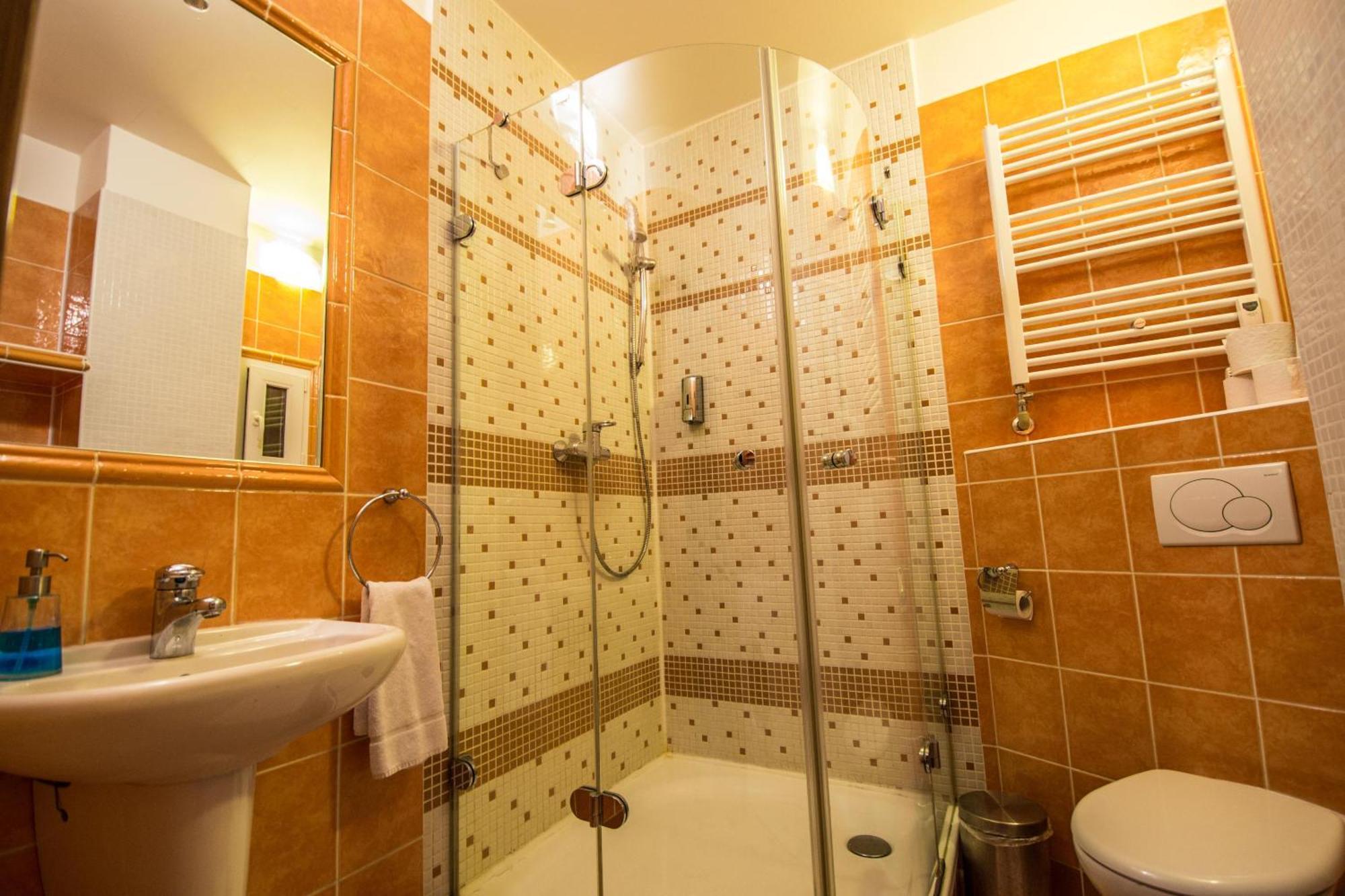 Main Prague Square Apartments Sauna And Fireplace Exterior foto